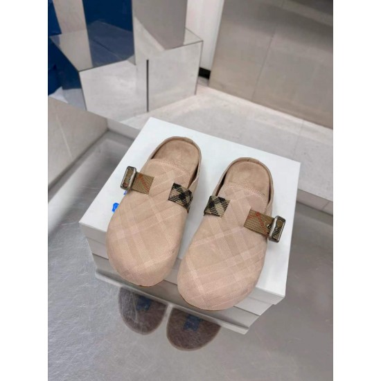 Burberry slippers