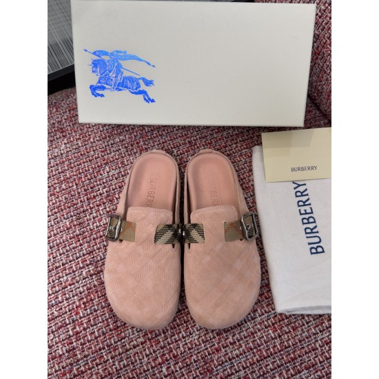 Burberry slippers