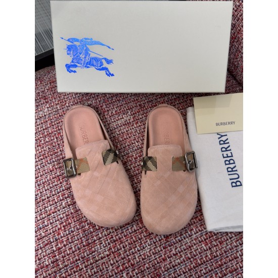 Burberry slippers