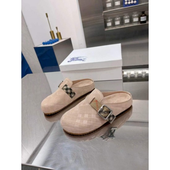 Burberry slippers