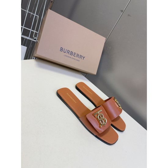 Burberry slippers