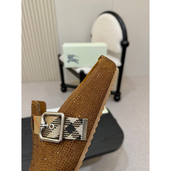 Burberry slippers