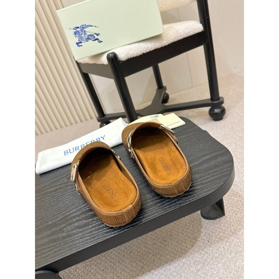 Burberry slippers