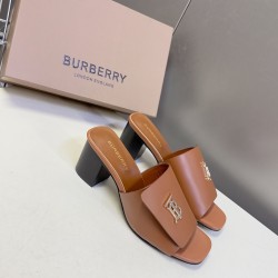 Burberry slippers