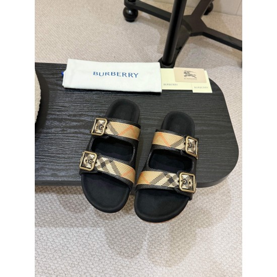 Burberry slippers