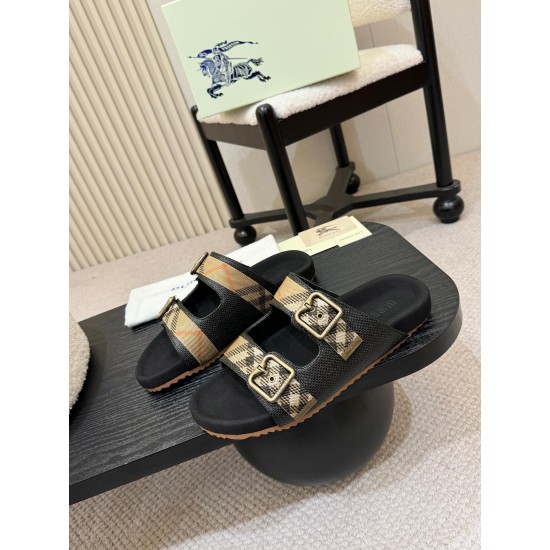 Burberry slippers