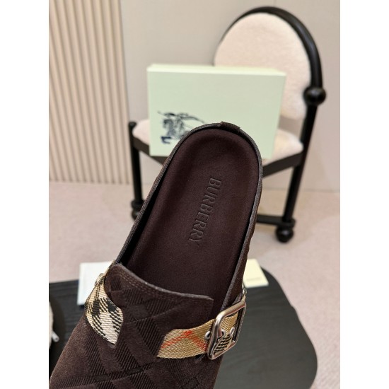 Burberry slippers