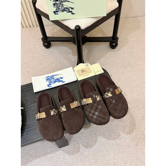 Burberry slippers