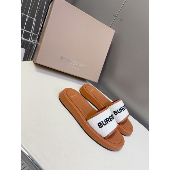 Burberry slippers