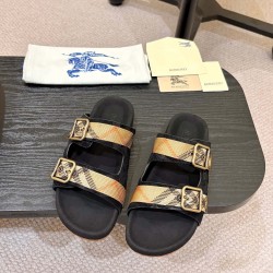 Burberry slippers