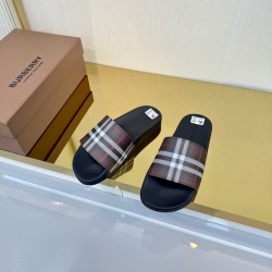 Burberry slippers