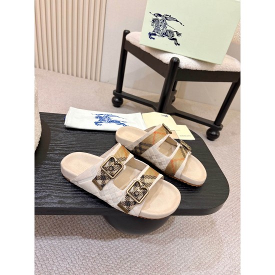 Burberry slippers
