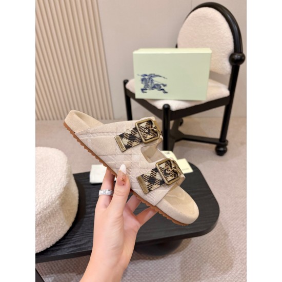 Burberry slippers