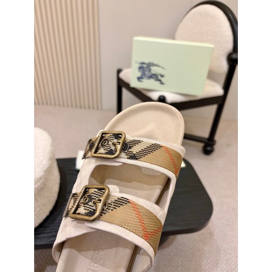 Burberry slippers