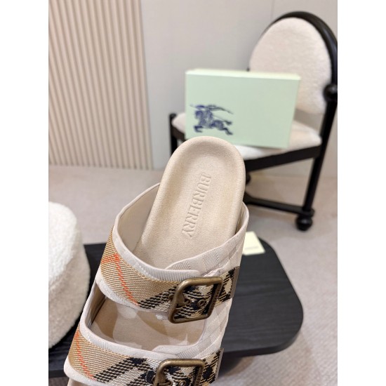 Burberry slippers