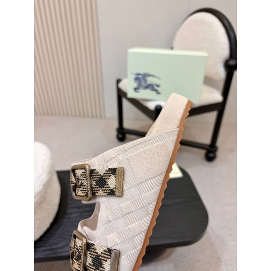 Burberry slippers