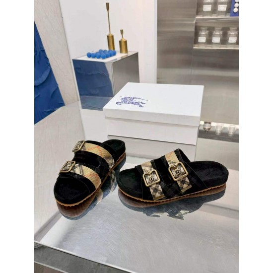 Burberry slippers