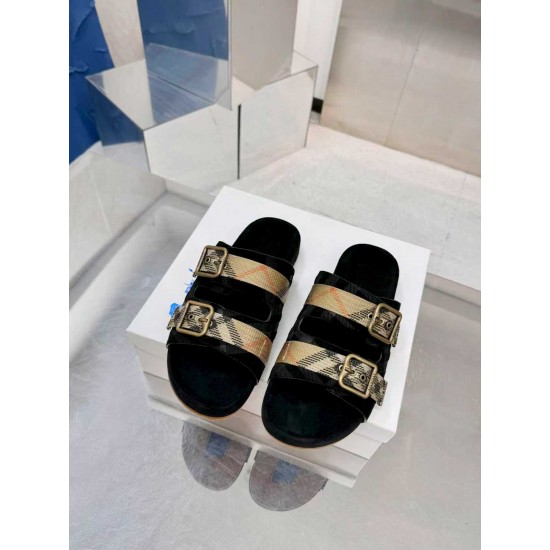Burberry slippers