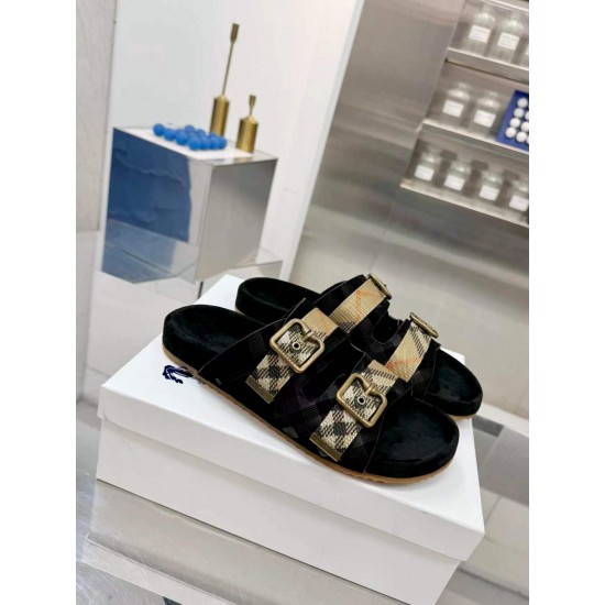 Burberry slippers
