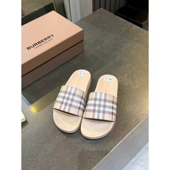 Burberry slippers