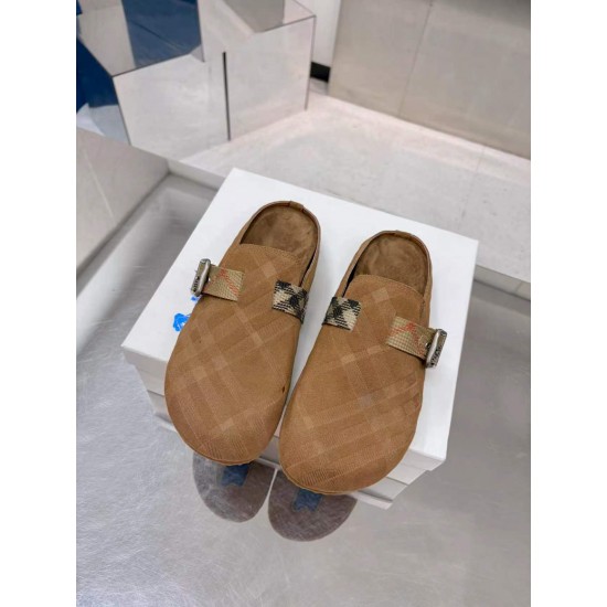 Burberry slippers