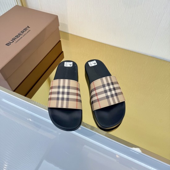Burberry slippers