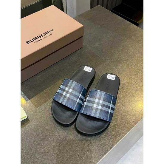 Burberry slippers