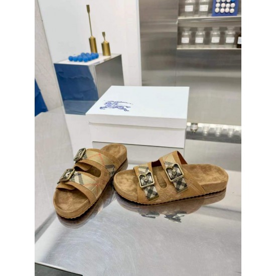 Burberry slippers