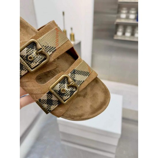 Burberry slippers