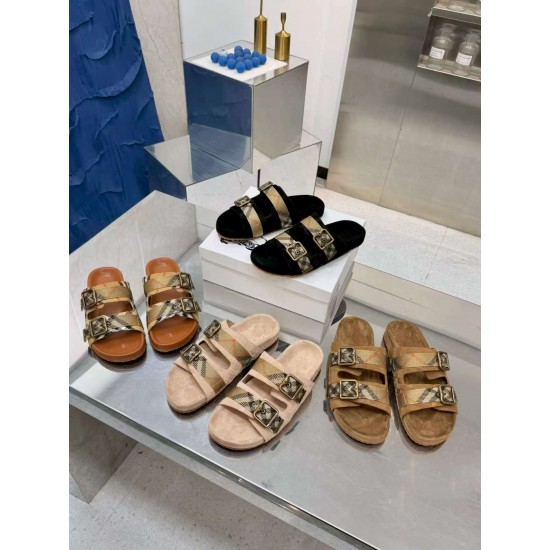 Burberry slippers