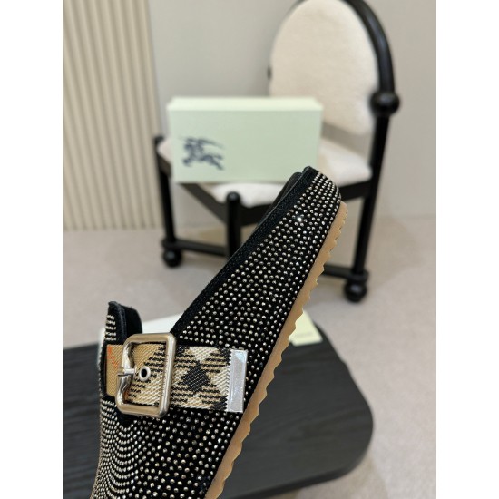 Burberry slippers