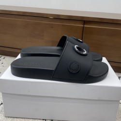 Burberry slippers