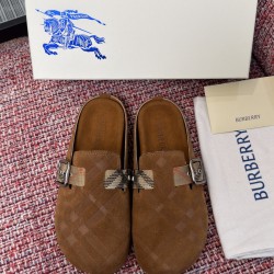 Burberry slippers