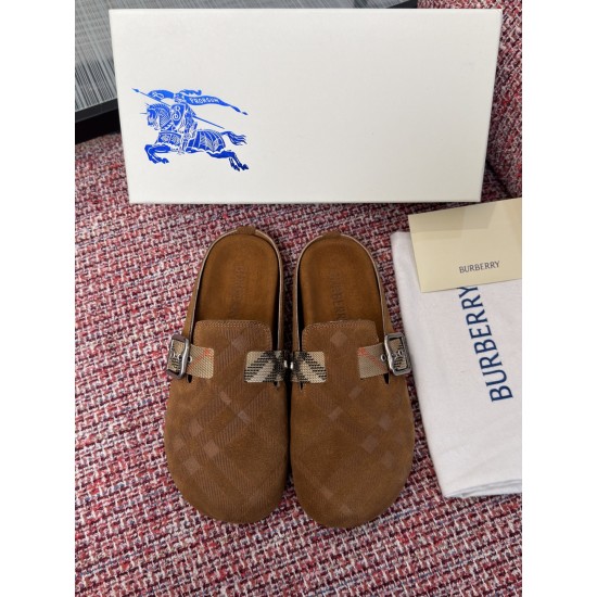 Burberry slippers