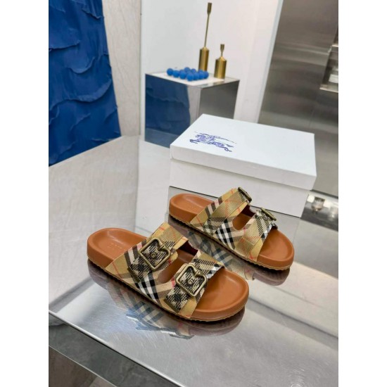 Burberry slippers