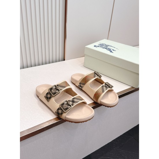 Burberry slippers
