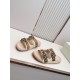 Burberry slippers