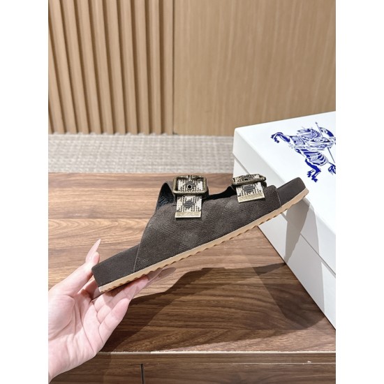 Burberry slippers
