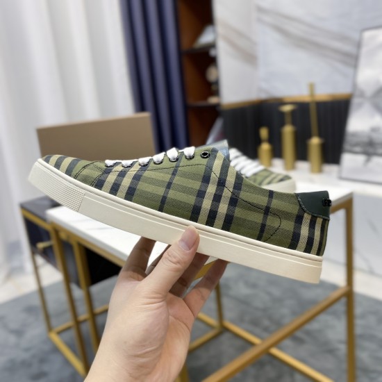 Burberry Shoes Casual Shoes
Women 35-41
