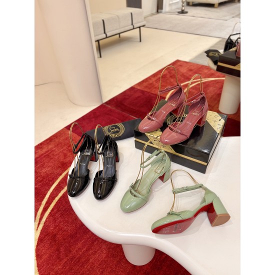 CL Collection Shoes Best Quality
Women 35-41
