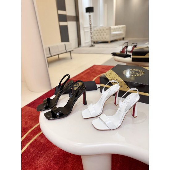 CL Collection Shoes Best Quality
Women 35-41
