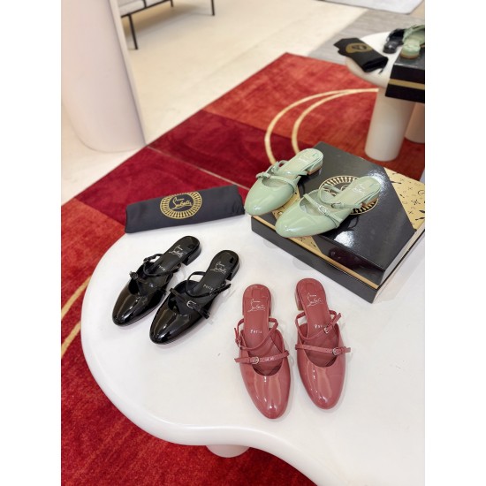 CL Collection Shoes Best Quality
Women 35-41
