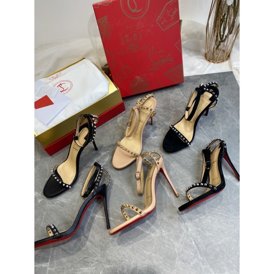 CL Collection Shoes Best Quality
Women 35-41
