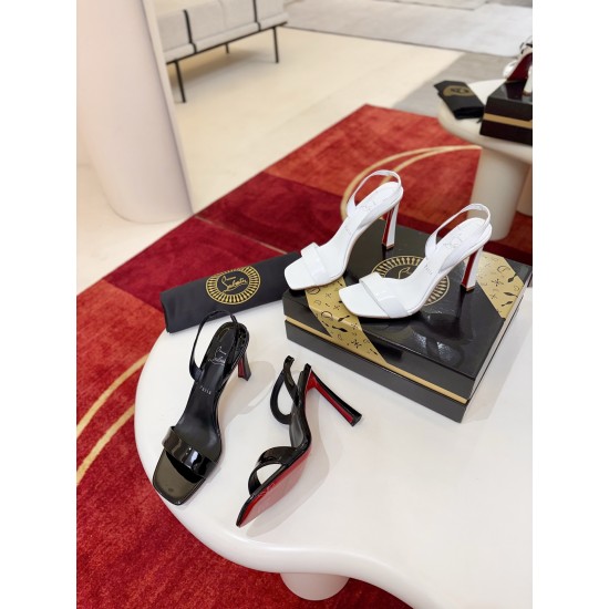 CL Collection Shoes Best Quality
Women 35-41
