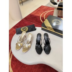 CL Collection Shoes Best Quality
Women 35-41

