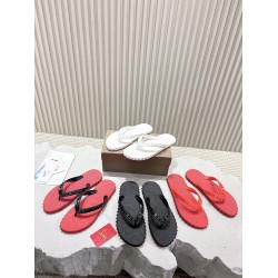 CL Slippers Shoes Best Quality
Women 35-41
