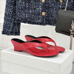 CL slippers