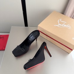 CL slippers