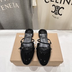 CL slippers