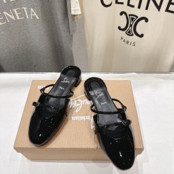 CL slippers